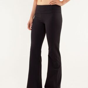 Lululemon Reverisible Groove Pants (Green/Purple Band)